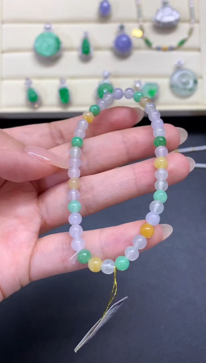 【闪购商品】翡翠颈饰未镶嵌Q283