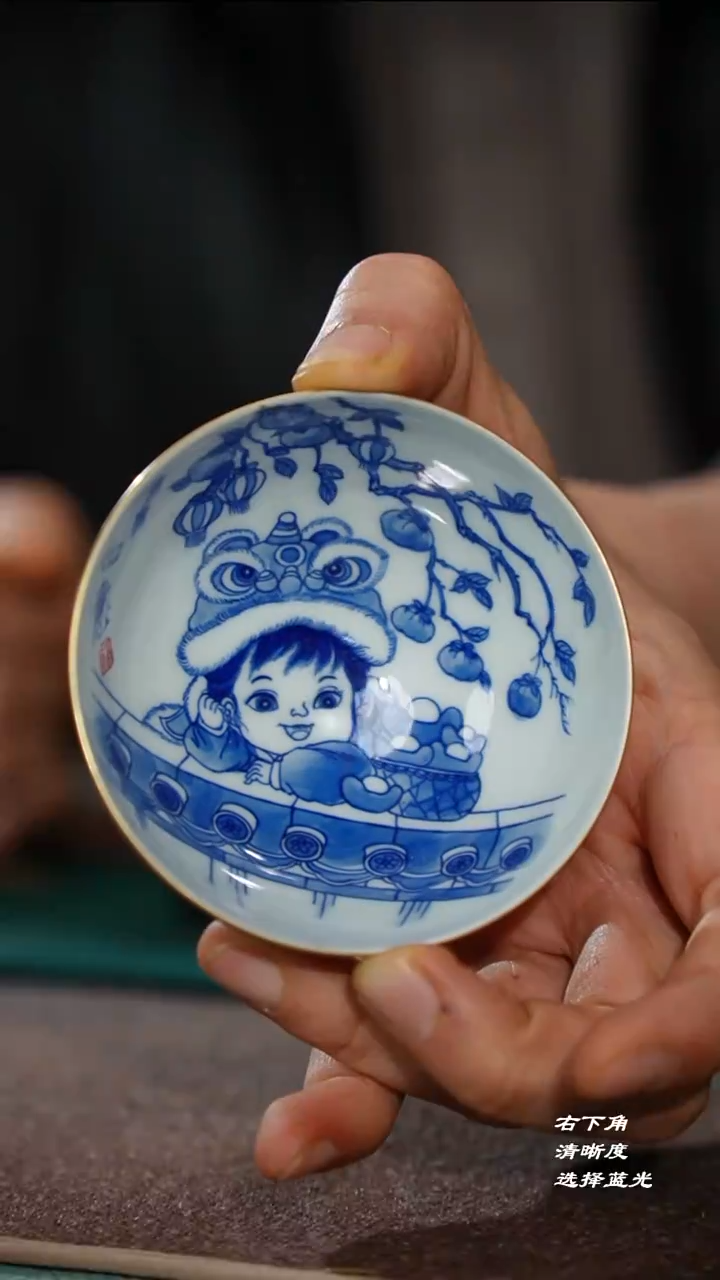 82-8宝石红柿柿如意童子鸡心杯（良朋）