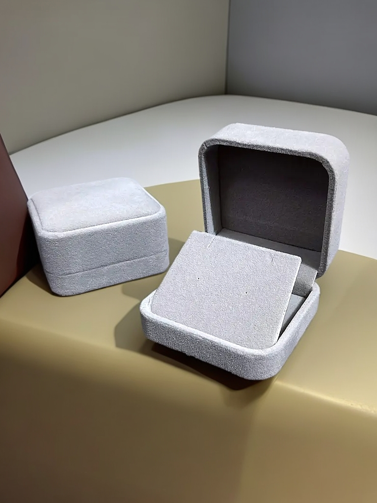 首饰盒/箱 首饰盒 戒指盒求婚礼交换道具高档丝绒布钻戒收纳盒