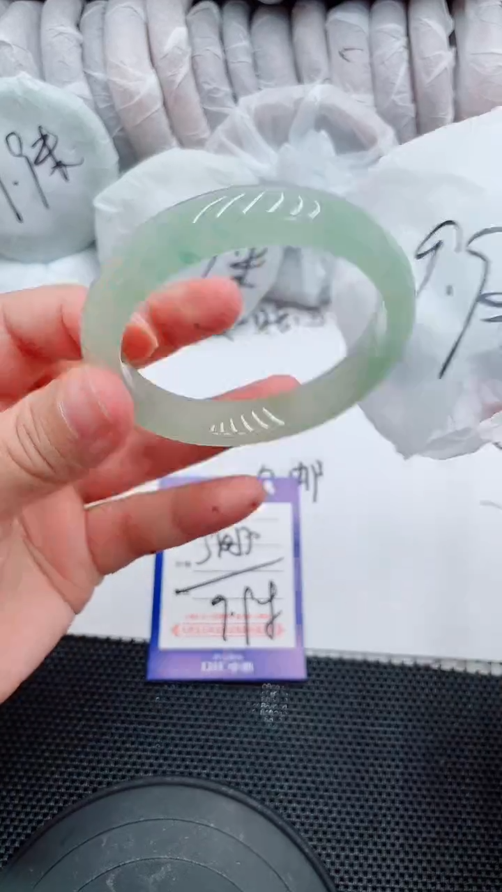 未镶嵌手镯石英质玉83-54-55