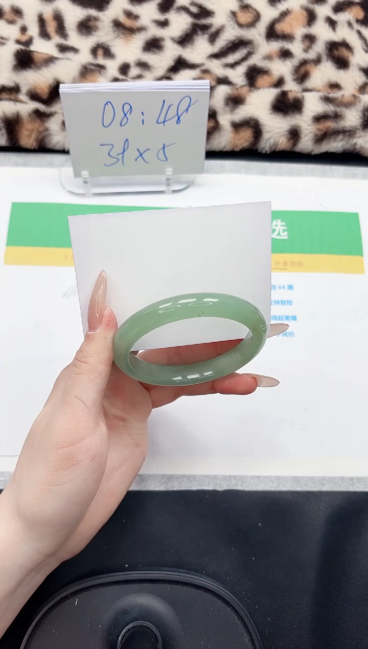 【闪购商品】石英质玉手镯未镶嵌322-58