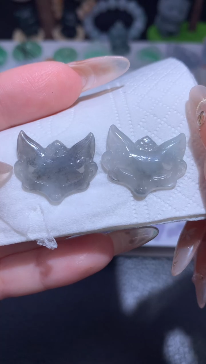 未镶嵌定制翡翠小**贝一对狐狸面具