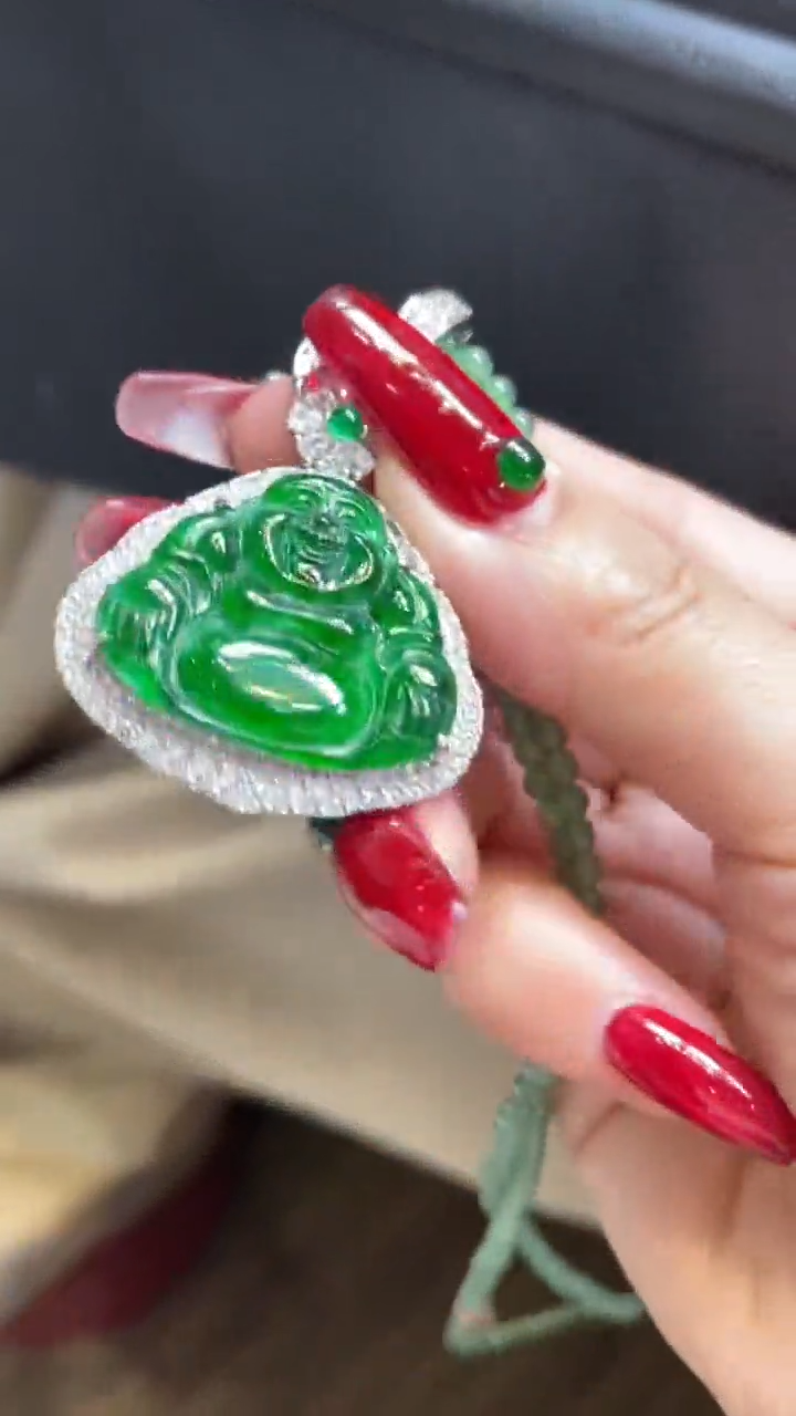 【闪购商品】翡翠颈饰未镶嵌      *310