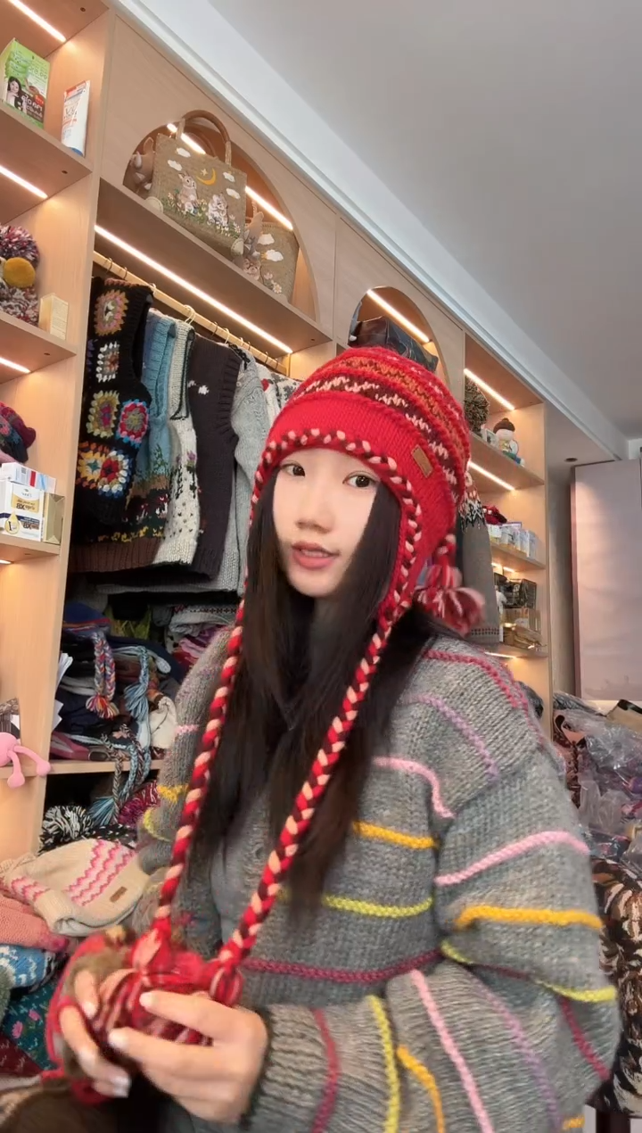 羊毛美利奴红色大辫子护耳