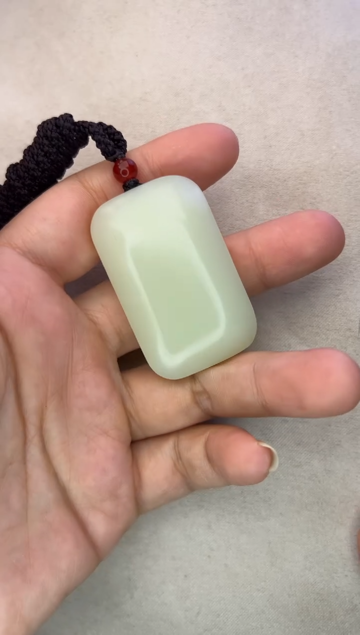 【闪购商品】和田玉颈饰未镶嵌D