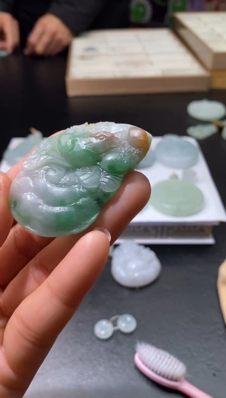 【闪购商品】定制翡翠未镶嵌翡翠毛货~多样性发货一个