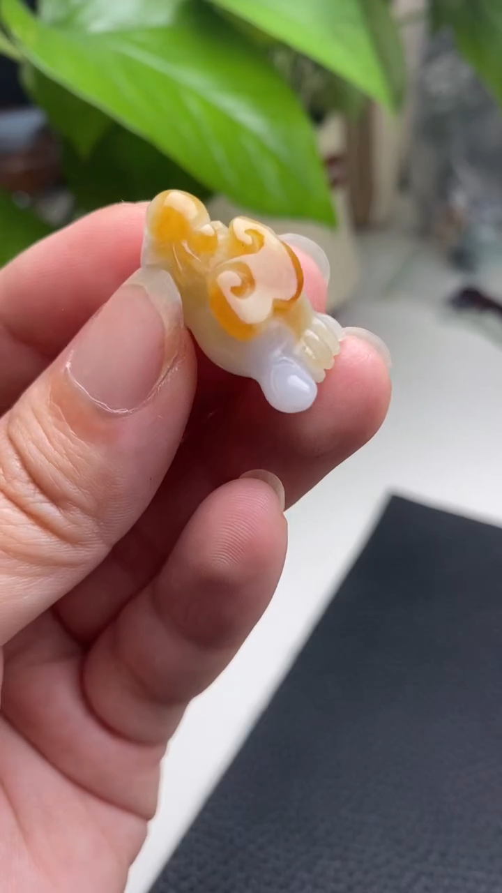 【闪购商品】翡翠挂件未镶嵌知足常乐