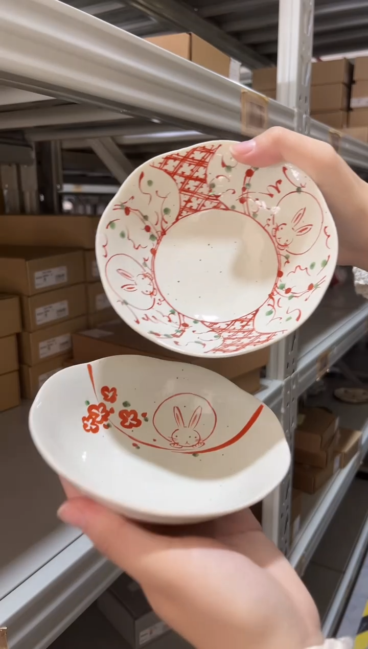 瓷片赤绘樱花兔小钵2个