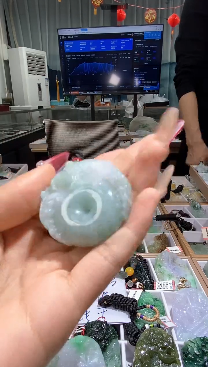 【闪购商品】翡翠颈饰未镶嵌天然缅甸翡翠A货未镶嵌
