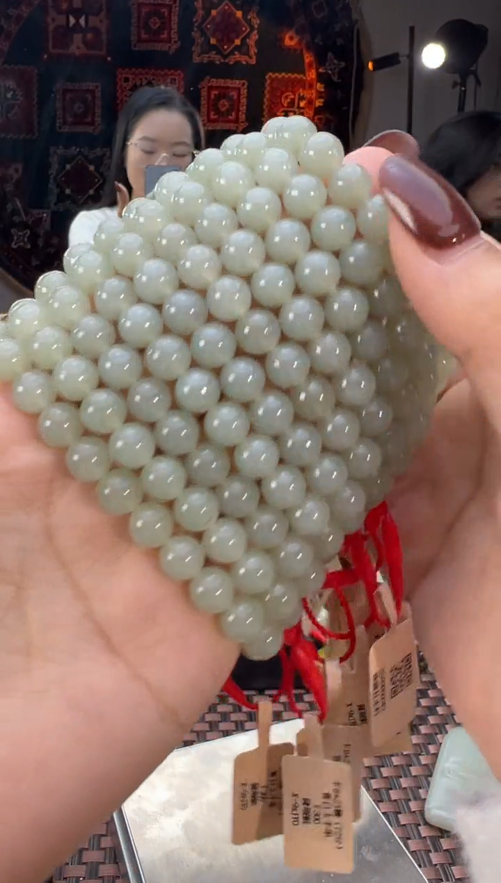 未镶嵌手串和田玉且末料青白玉手串卡8多样性发其一