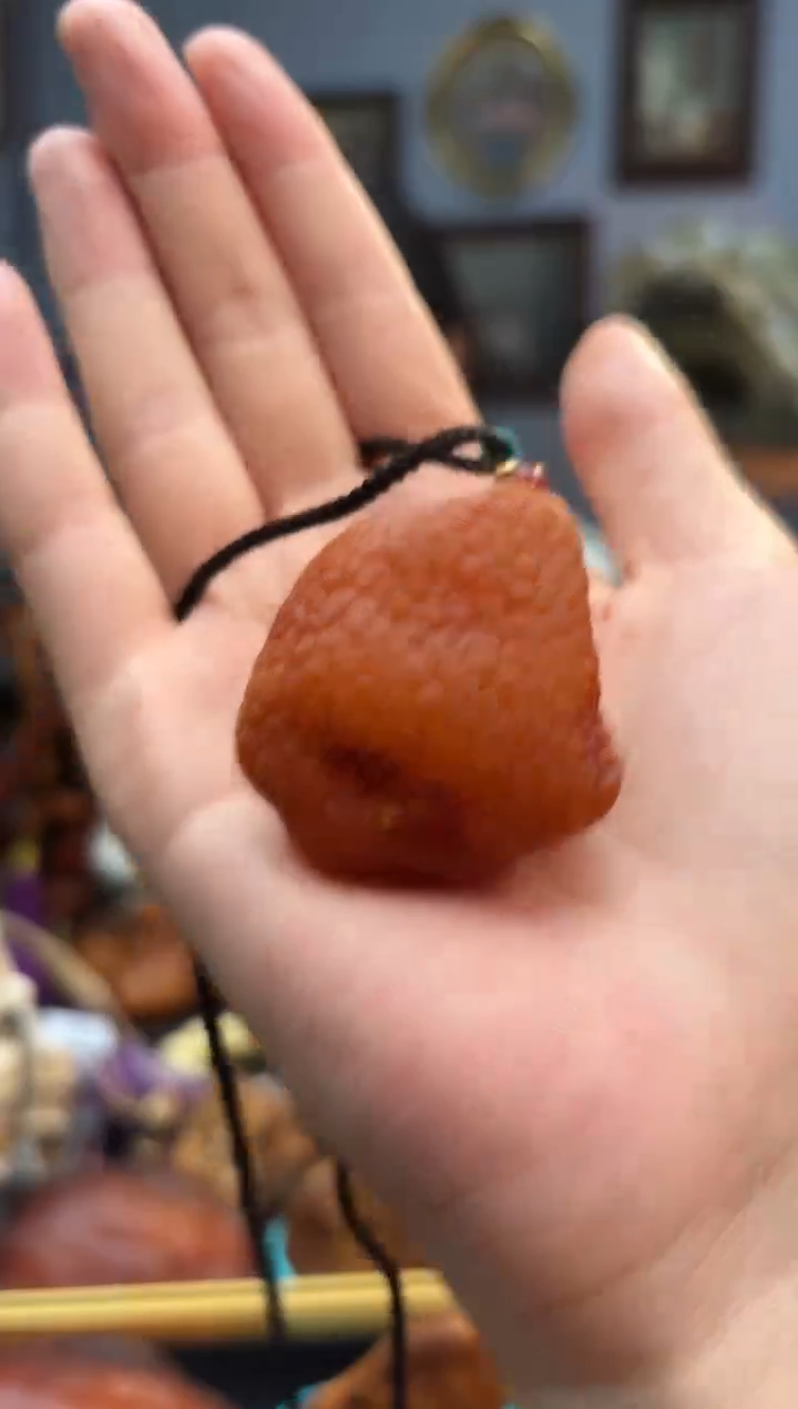 琥珀颈饰未镶嵌吊坠