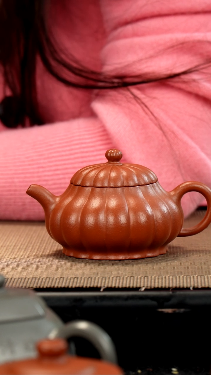 【闪购商品】紫砂茶壶生砂朱泥筋纹菊蕾小