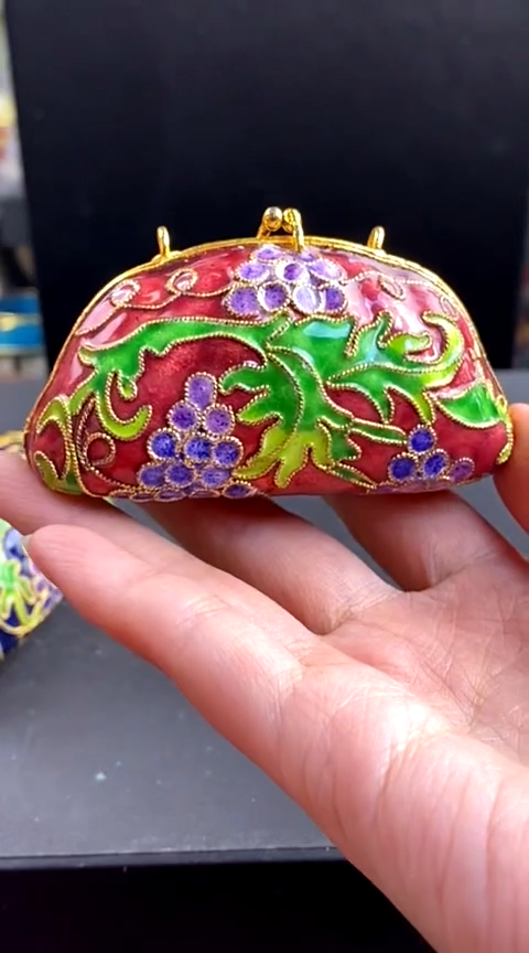 【闪购商品】非遗技艺 景泰蓝花丝包红色