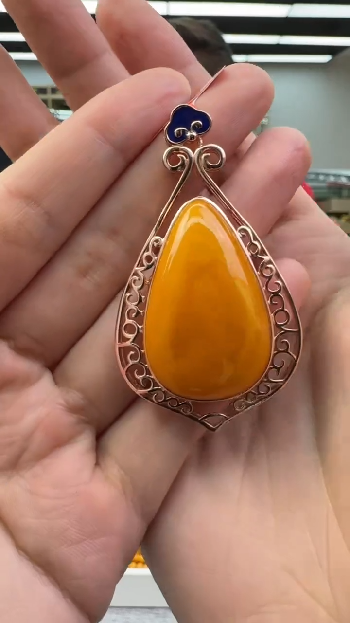 【闪购商品】琥珀颈饰银S925镶嵌695秒拍号