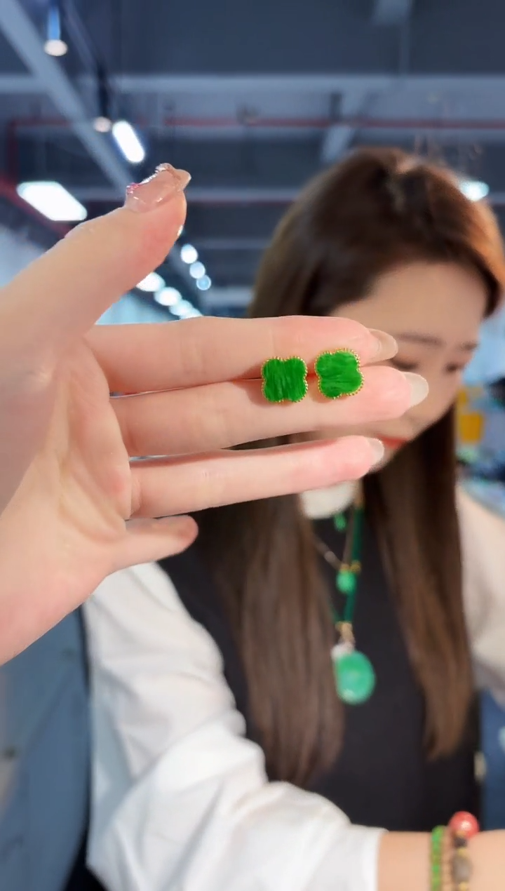 【闪购商品】翡翠耳饰未镶嵌缅料A货/多样性发货/一对