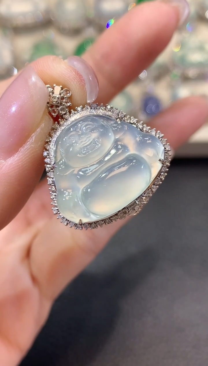 【闪购商品】翡翠吊坠(不含链)18K金镶嵌C24