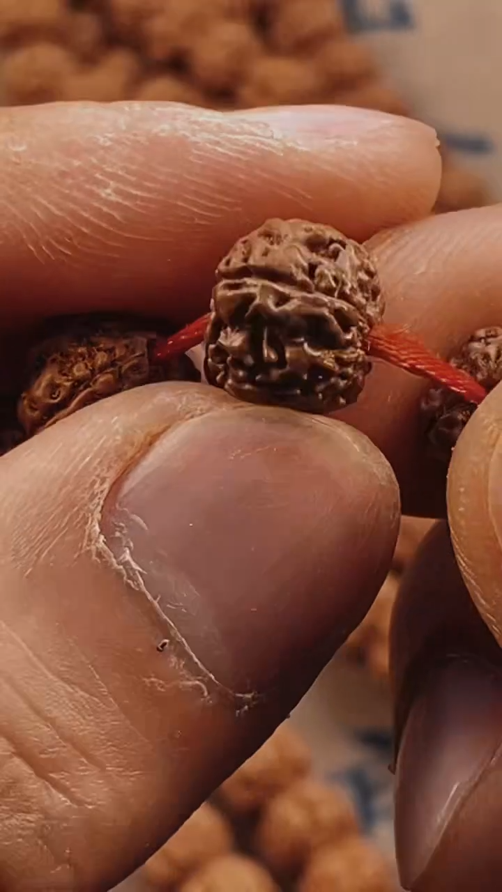 【闪购商品】金刚菩提吊坠334原皮原生态红方印尺寸10