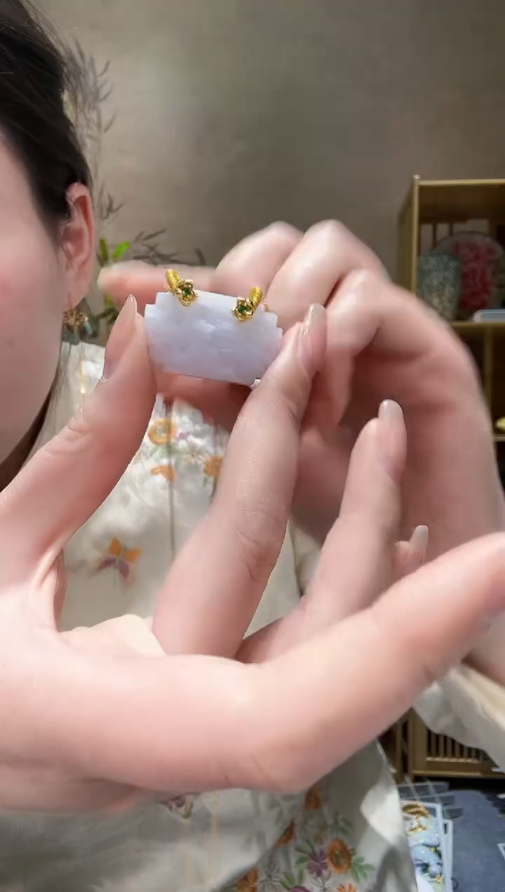 【闪购商品】翡翠颈饰未镶嵌吊坠