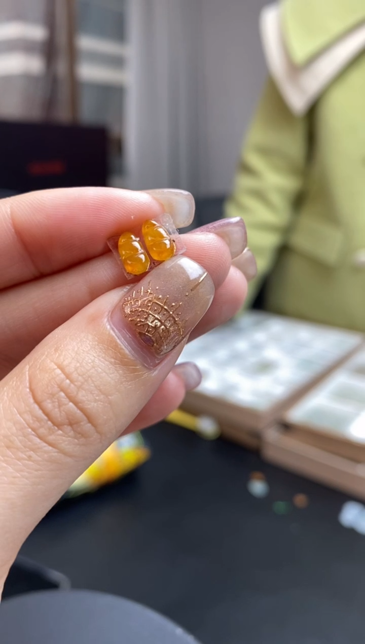 【闪购商品】定制翡翠未镶嵌翡翠毛货~