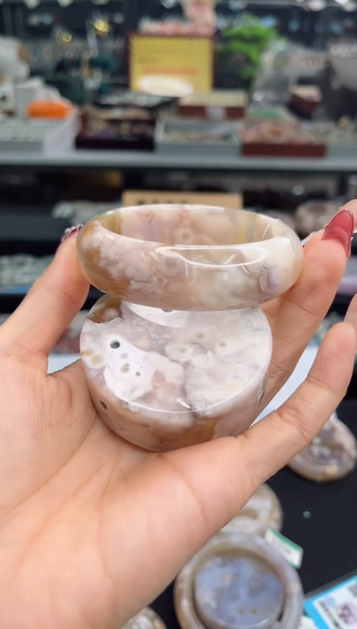 【闪购商品】石英质玉手镯未镶嵌58圈口（赠品镯心）1600133