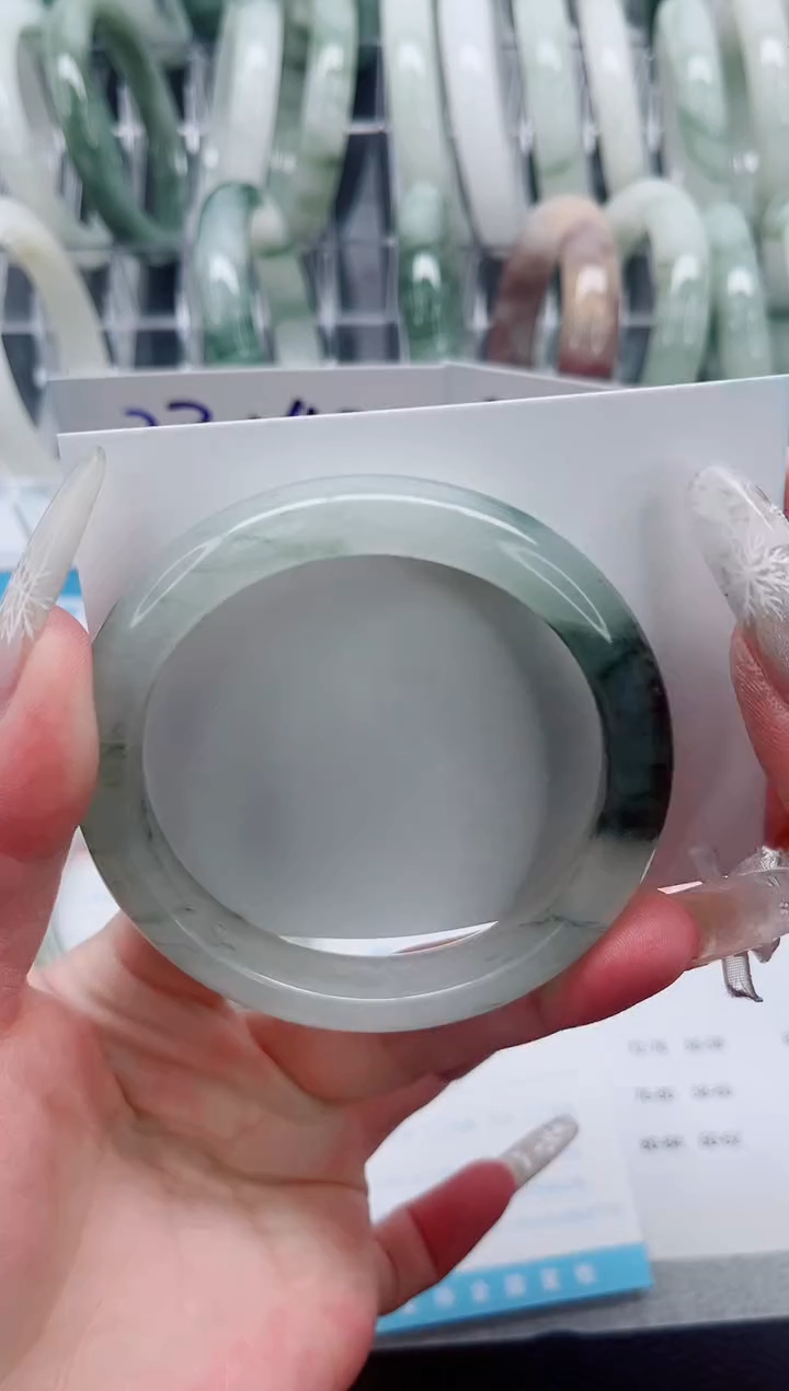 【闪购商品】石英质玉手镯未镶嵌A281-58