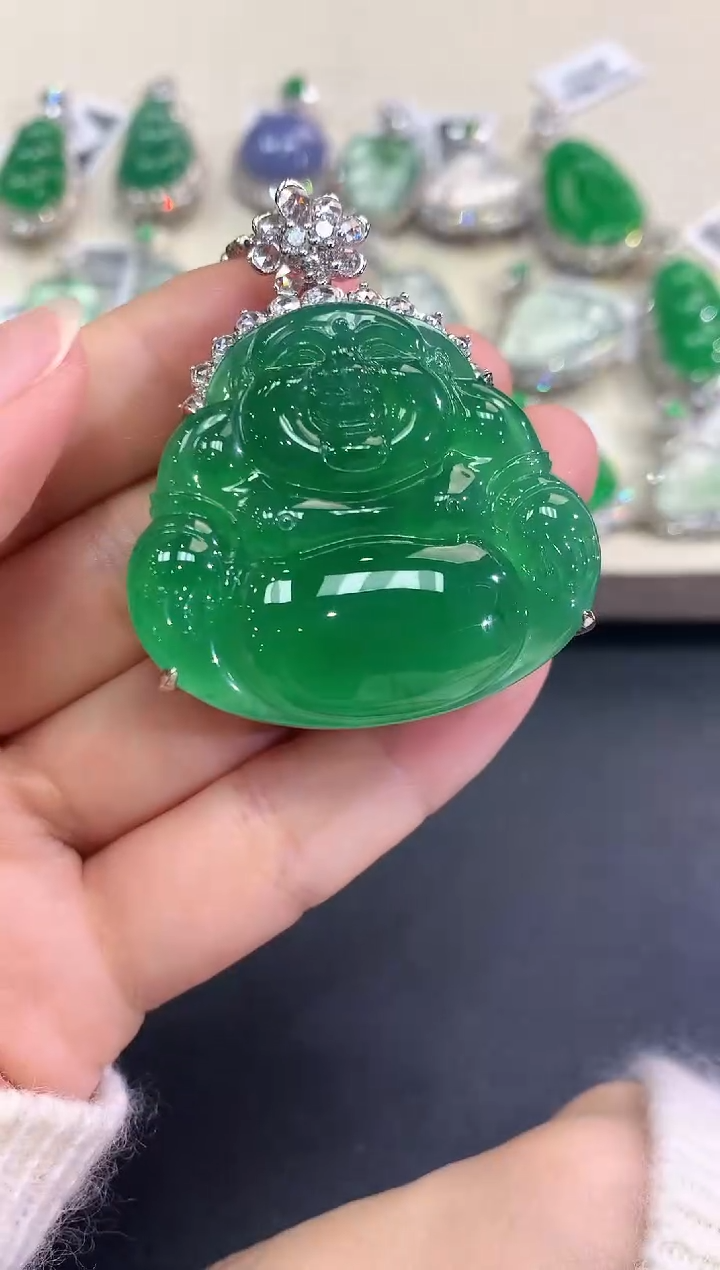 【闪购商品】翡翠颈饰18K金镶嵌D10   