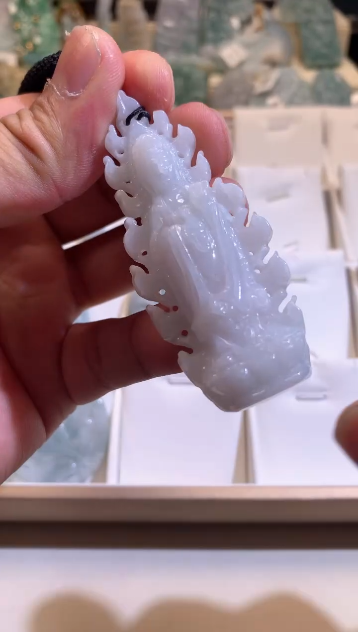 【闪购商品】翡翠颈饰未镶嵌02/14/311