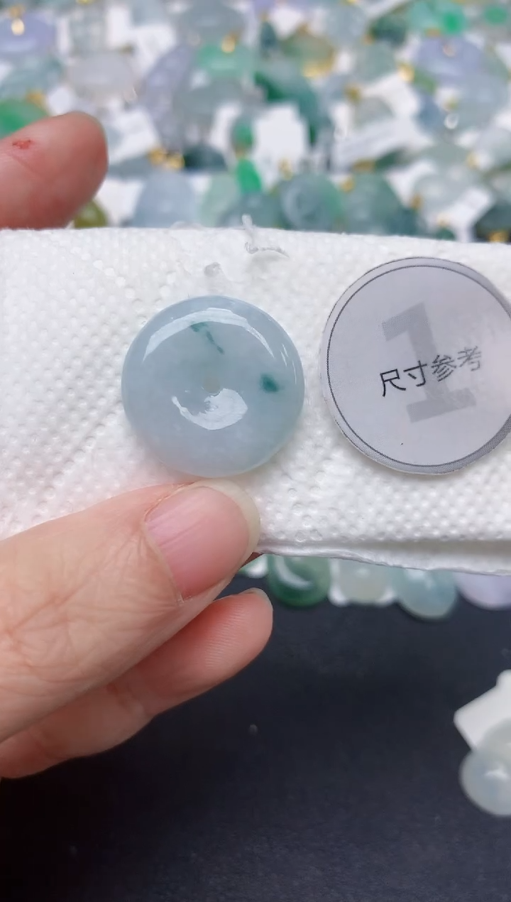 颈饰未镶嵌翡翠天然缅甸A货翡翠