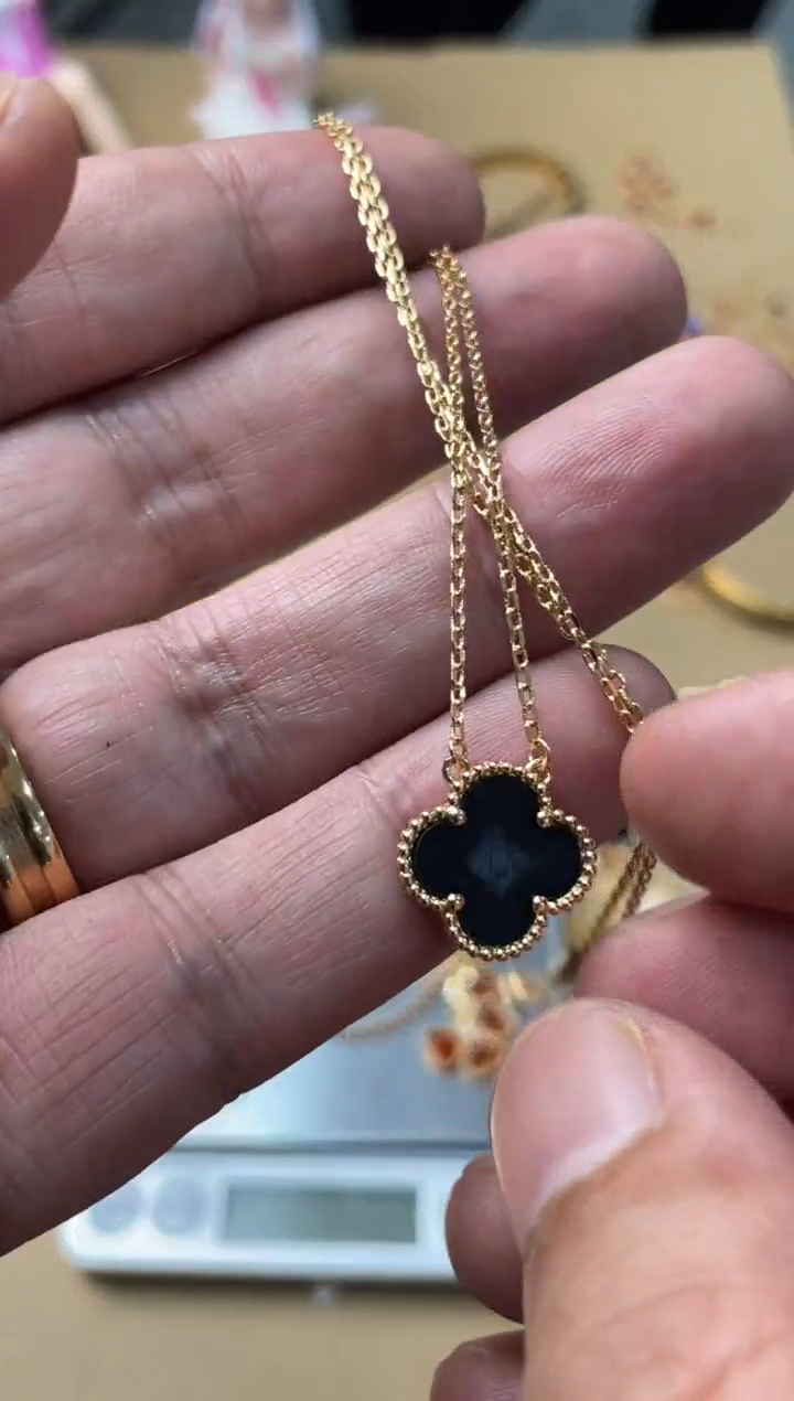 瓷片嘉荣当康大姐fu的总铺