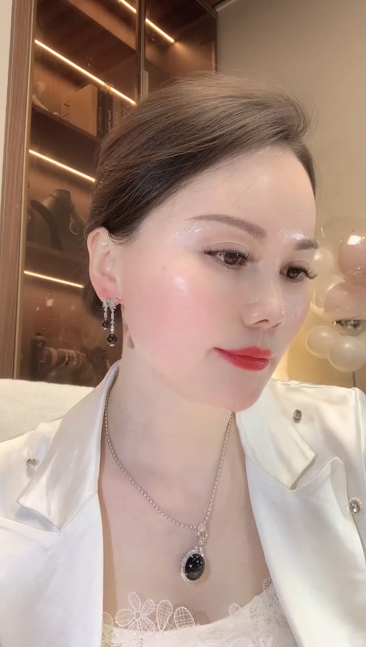 【闪购商品】翡翠耳饰18K金镶嵌A96 翡翠