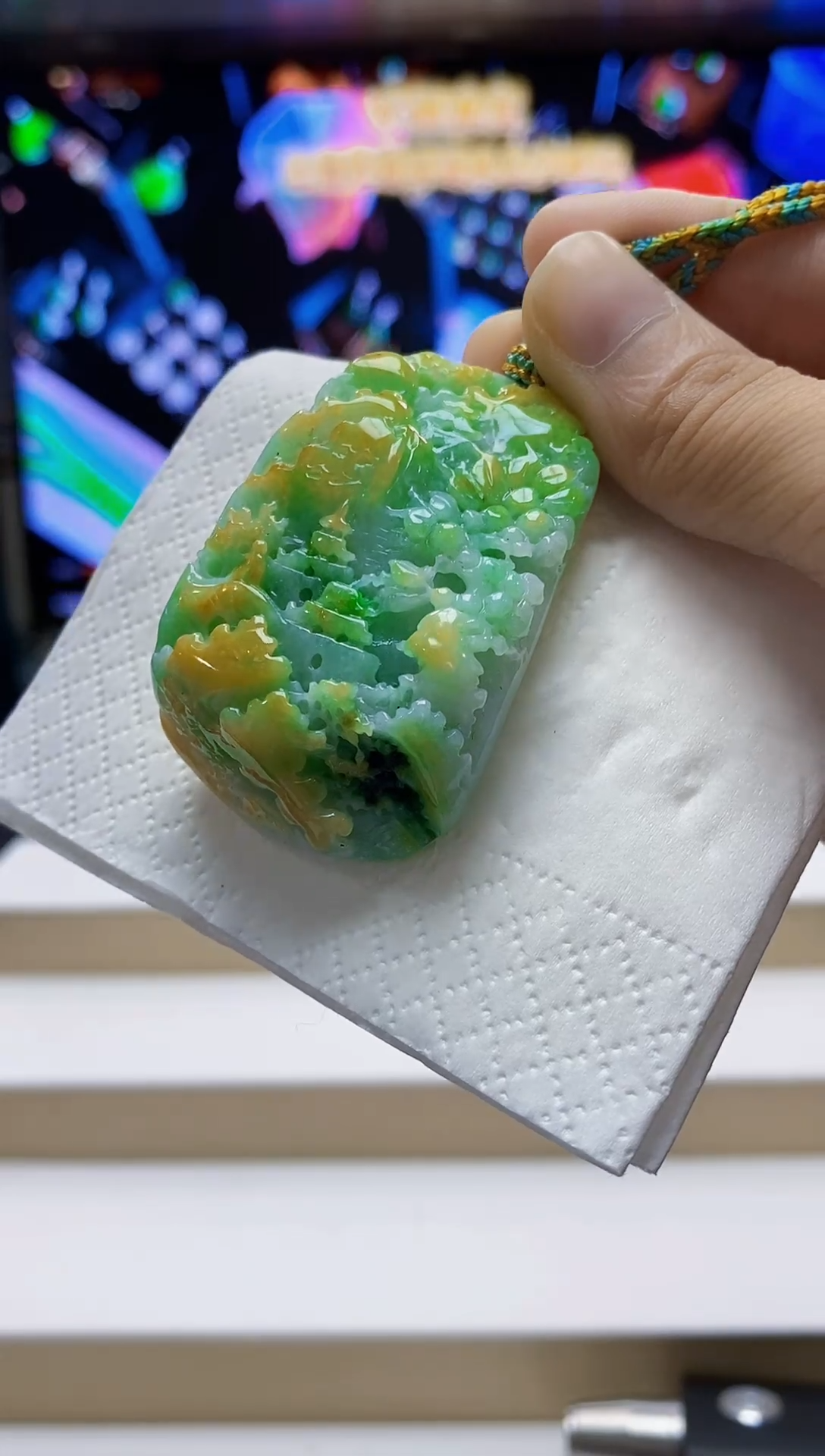 未镶嵌定制翡翠-毛货挂件36