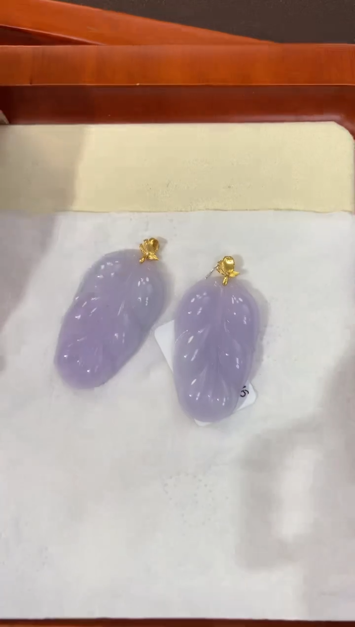 【闪购商品】翡翠颈饰18K金镶嵌天然缅甸a货翡翠(多样性发其一)