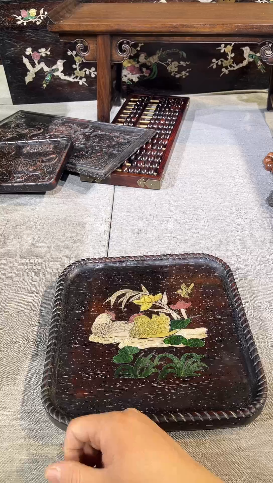 木紫檀鸳鸯戏水茶盘