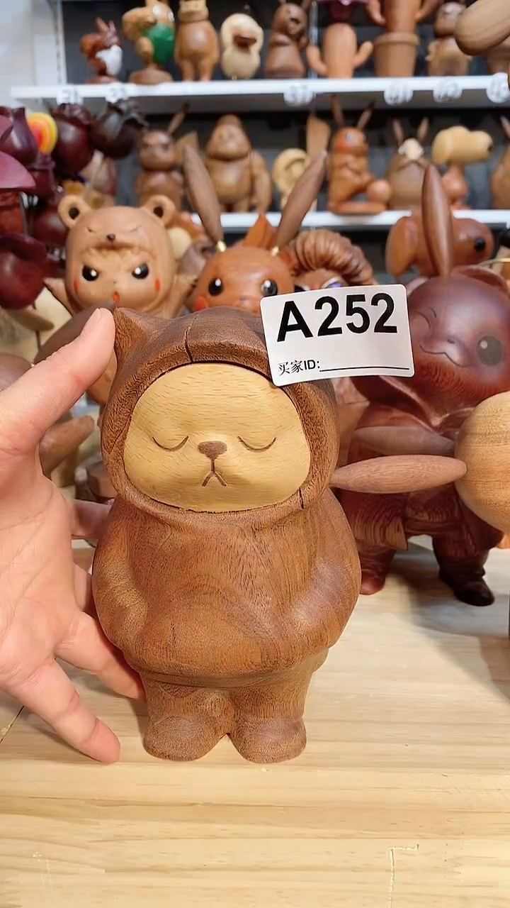 【闪购商品】木木雕摆件可爱卡通