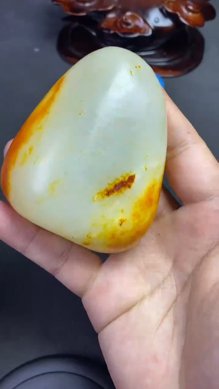 未镶嵌和田玉摆件醉****.和田玉
