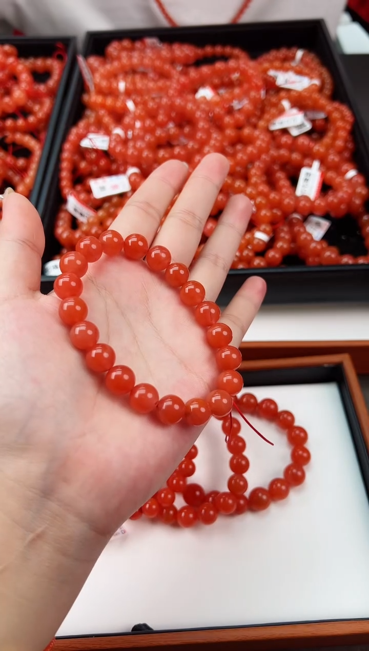 【闪购商品】南红玛瑙手串未镶嵌滴水洞亮光10+一条