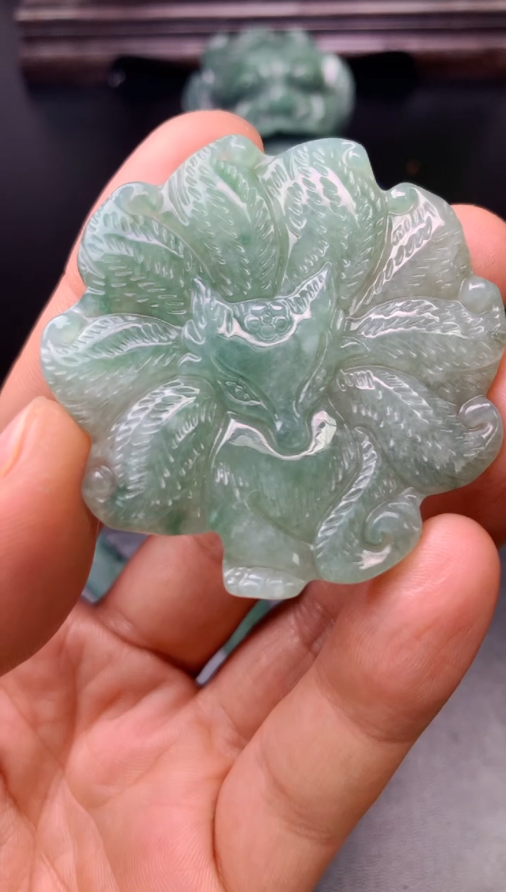 颈饰未镶嵌翡翠用****9九尾狐