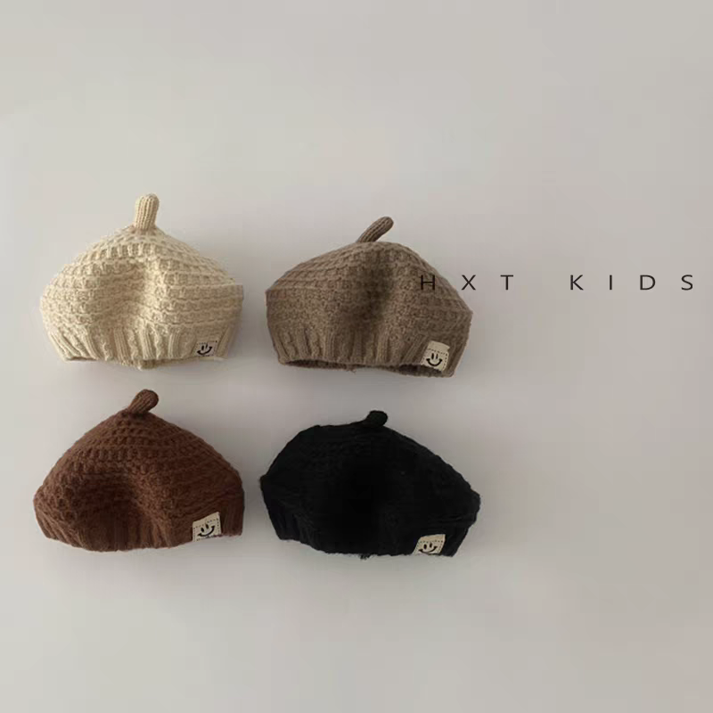 婴儿贝雷帽秋冬季笑脸小标帽子6个月婴幼儿宝宝秋天出游画家帽8潮