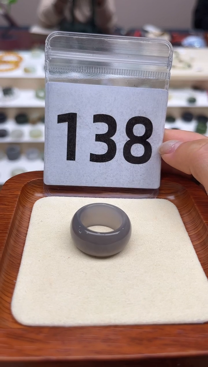 【闪购商品】和田玉戒指未镶嵌15号宽，带金戒指13号