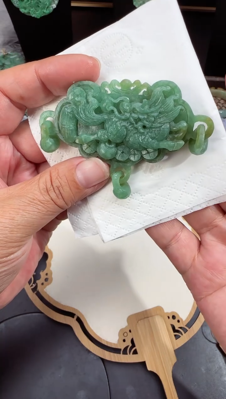 【闪购商品】定制翡翠未镶嵌拍照