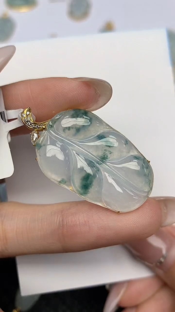 【闪购商品】翡翠颈饰18K金镶嵌天然翡翠A货