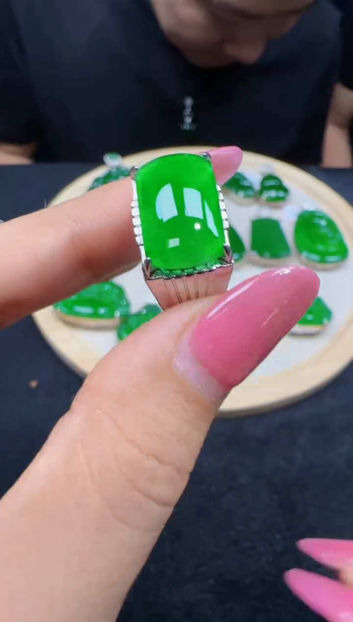 未镶嵌定制翡翠翡翠戒指98