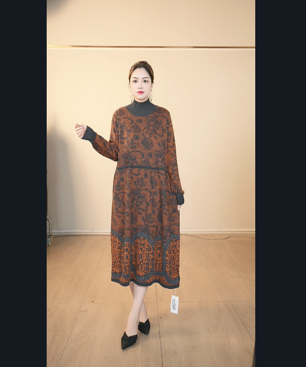 【嘉施兰格】1826精品半高领连衣裙2025爆款潮流花色中长款裙子冬季