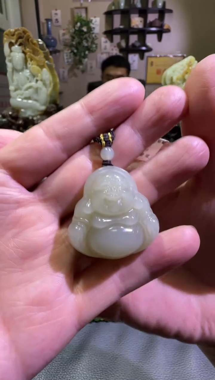 吊坠(赠链)未镶嵌和田玉近矿青白玉挂件（产地直发）