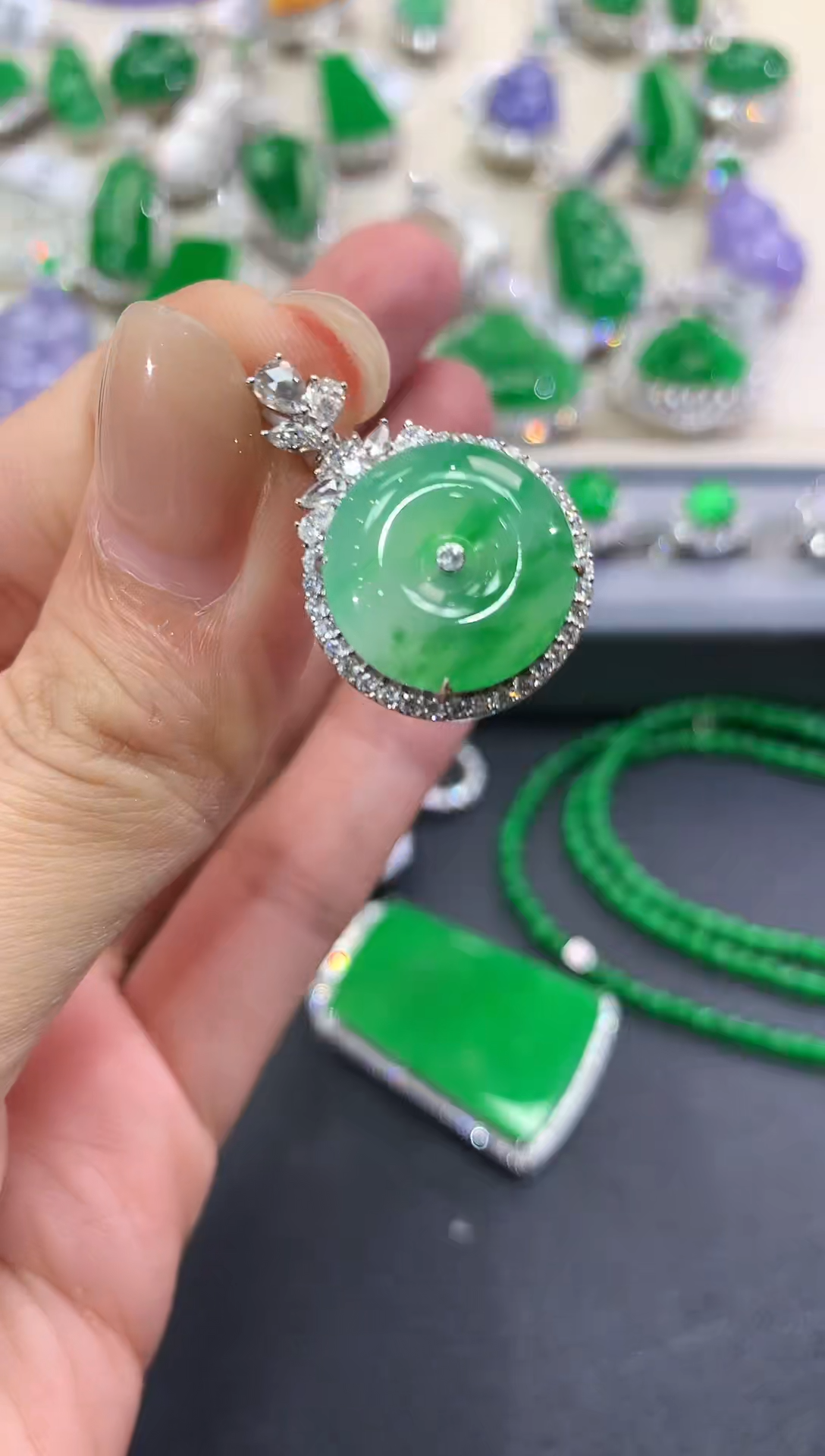 【闪购商品】翡翠吊坠(不含链)18K金镶嵌w151        