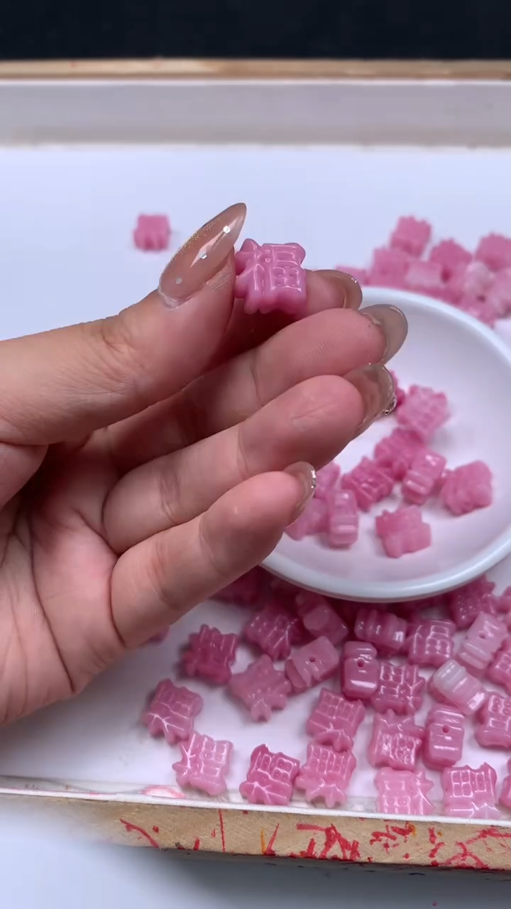 未镶嵌散珠拼合珍珠（马贝珠）A2114紫女皇贝福字珠11*7mm5个8.8元