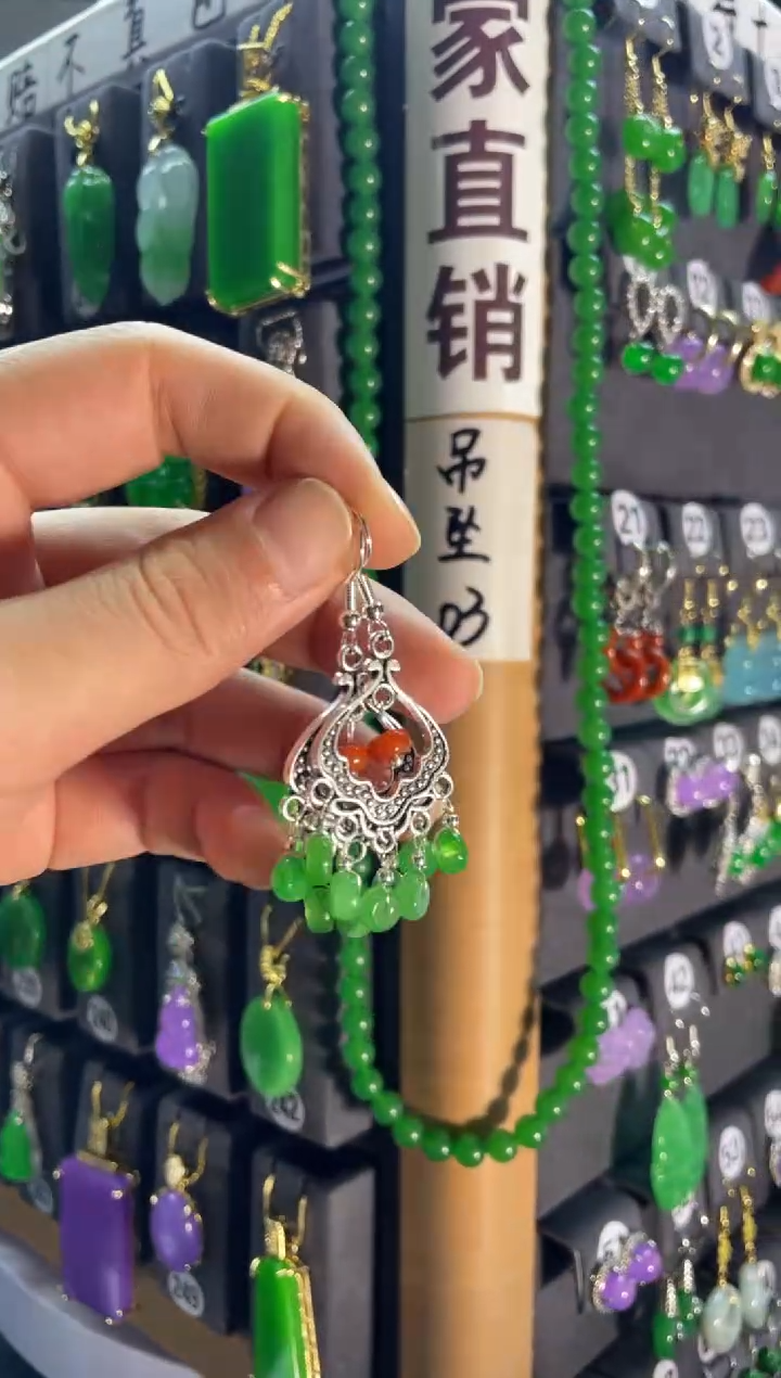 【闪购商品】翡翠耳饰银S925镶嵌362....