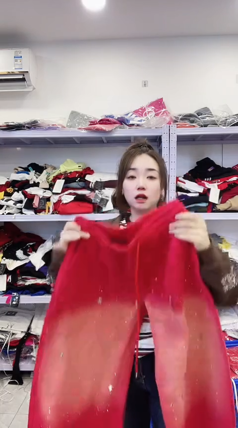 闪电购精品女装144S瑕