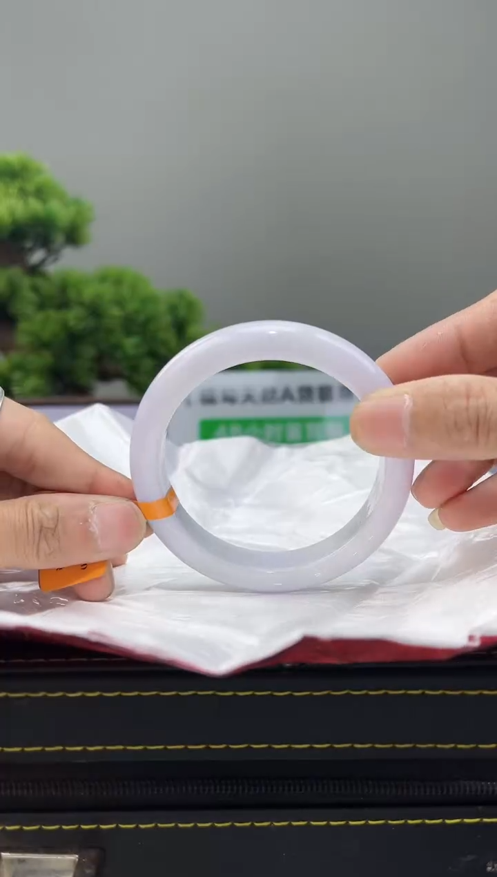 【闪购商品】翡翠手镯未镶嵌手镯2