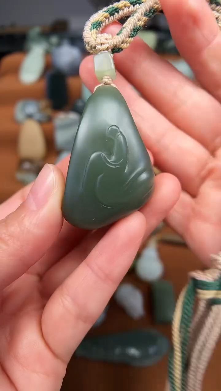 【闪购商品】和田玉颈饰未镶嵌悟道